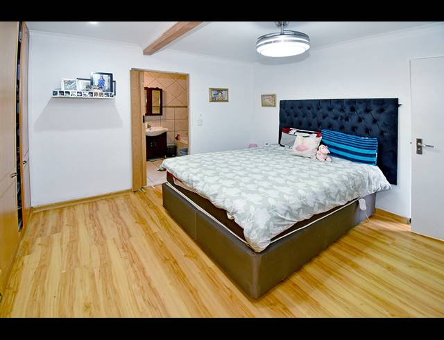 4 BEDROOM FREEHOLD FOR SALE IN HIGHWAY GARDENS